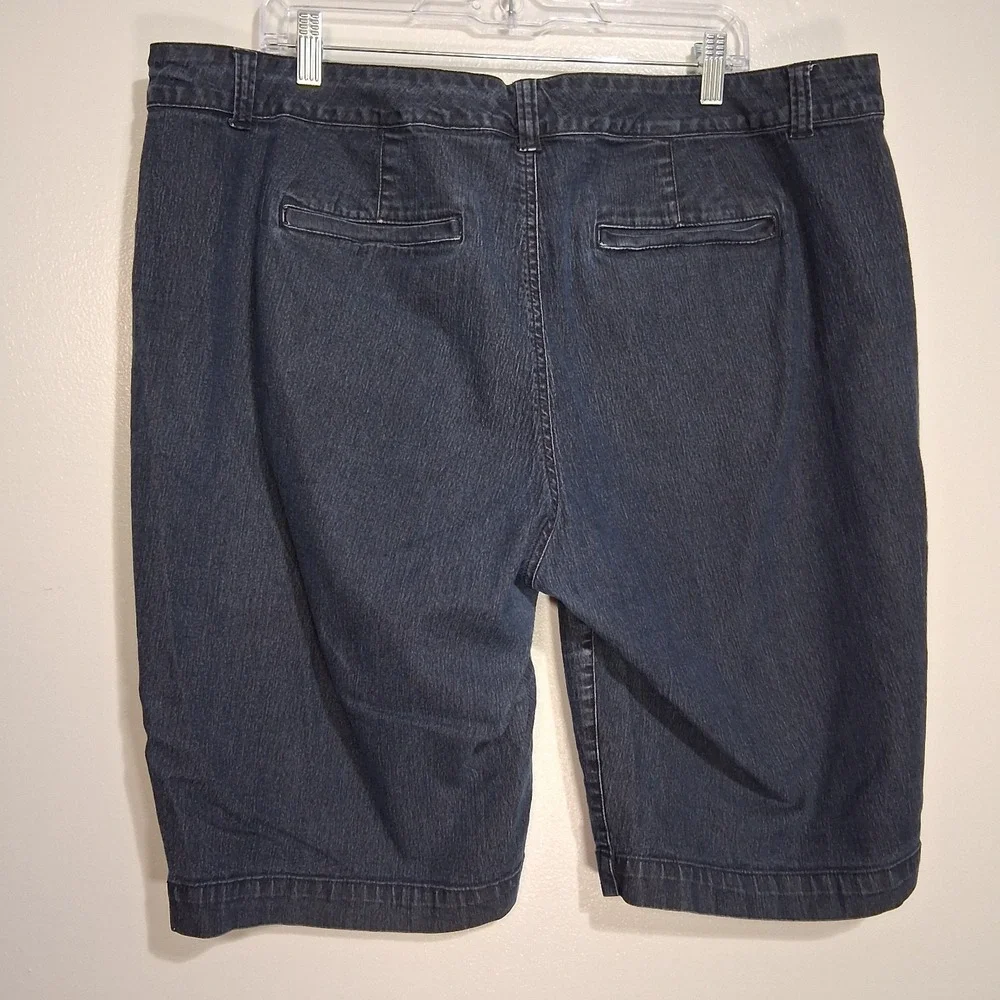 Bandolino Jeans Womens Plus Size 20W Ivette Jean Bermuda Style to Knee 5 pocket